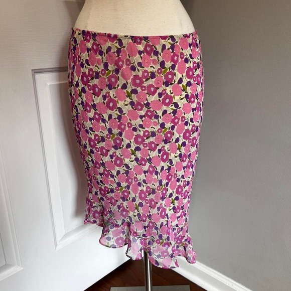 Express Dresses & Skirts - Y2K PINK EXPRESS FLORAL ASYMMETRICAL MINI SKIRT